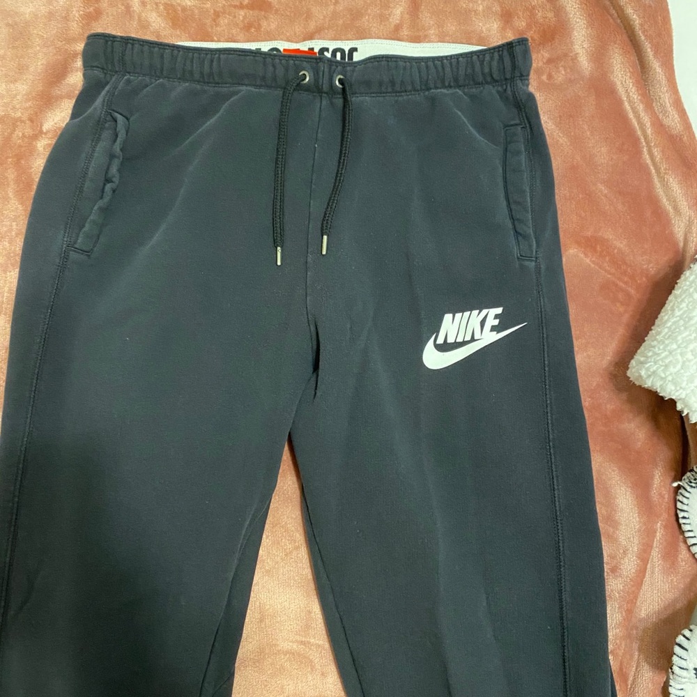 Nike joggers